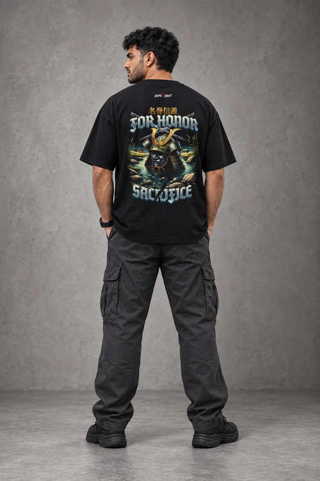 FOR HONOUR OVERSIZED: Back oversized model view
