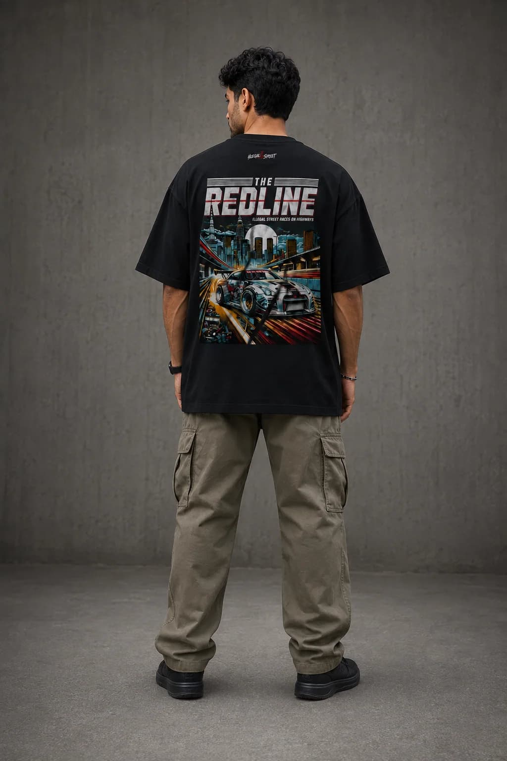 THE REDLINE OVERSIZED: Back oversized model view