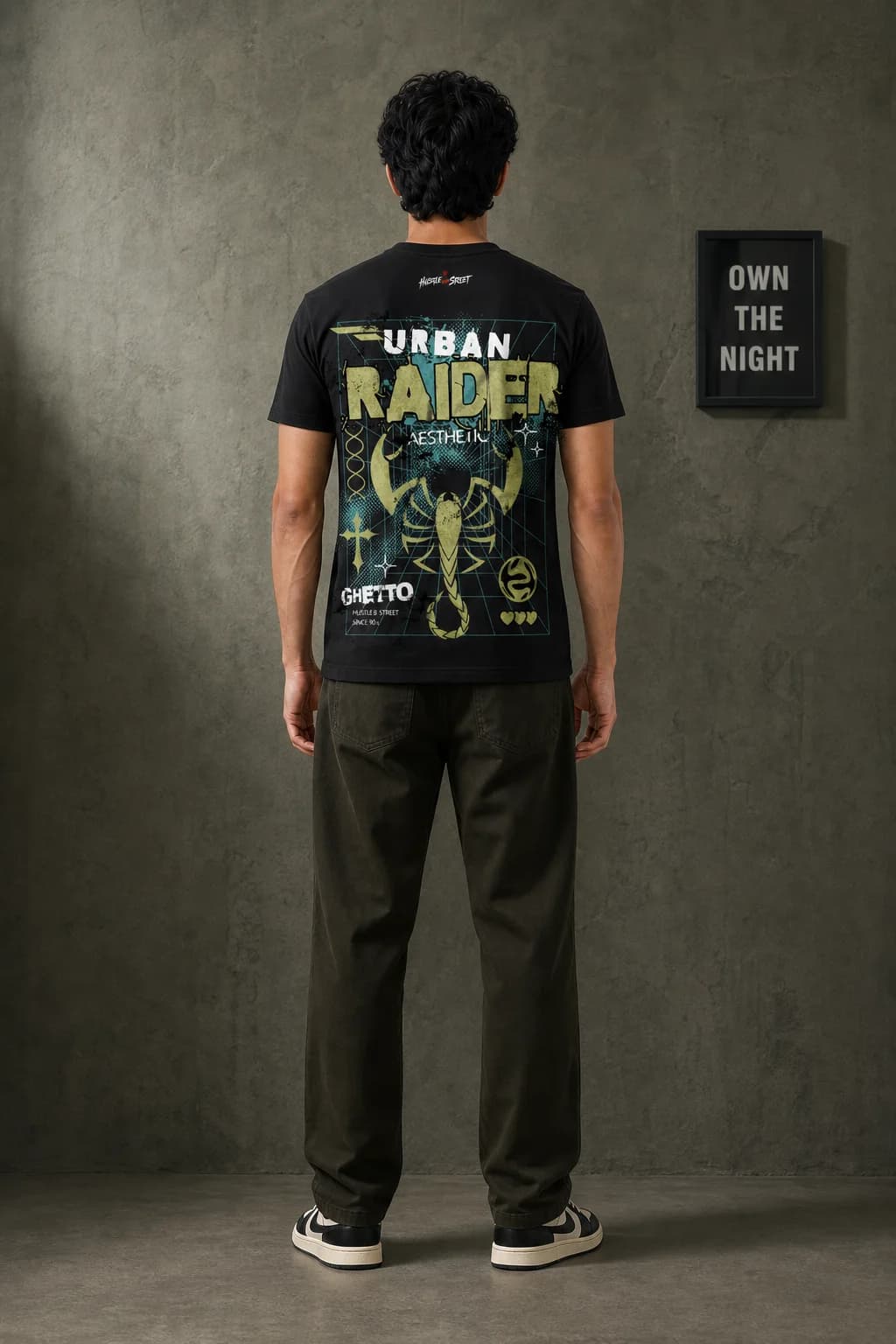 URBAN RAIDER: Back model view