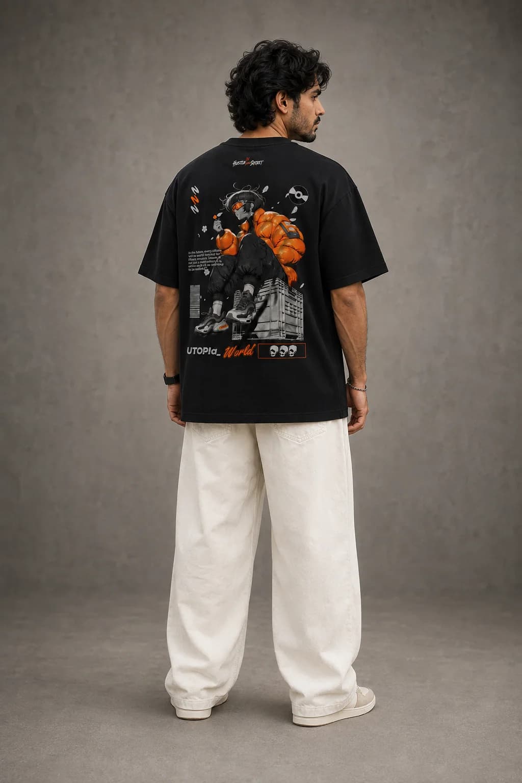 UTOPIA WORLD OVERSIZED: Back oversized model view