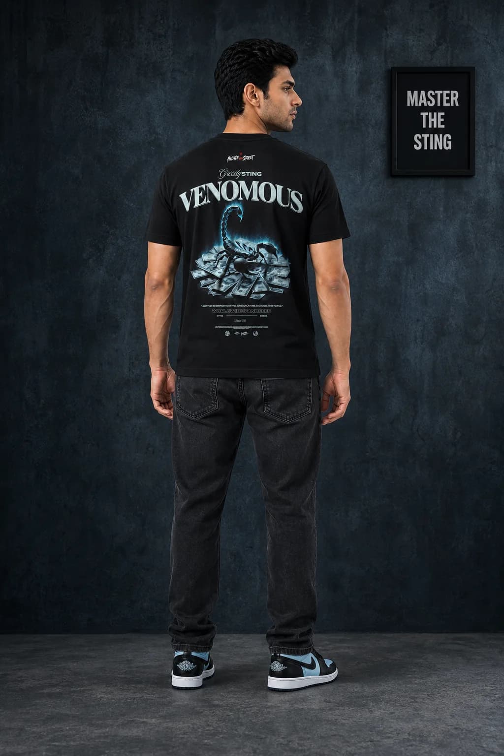 VENOMOUS: Back model view
