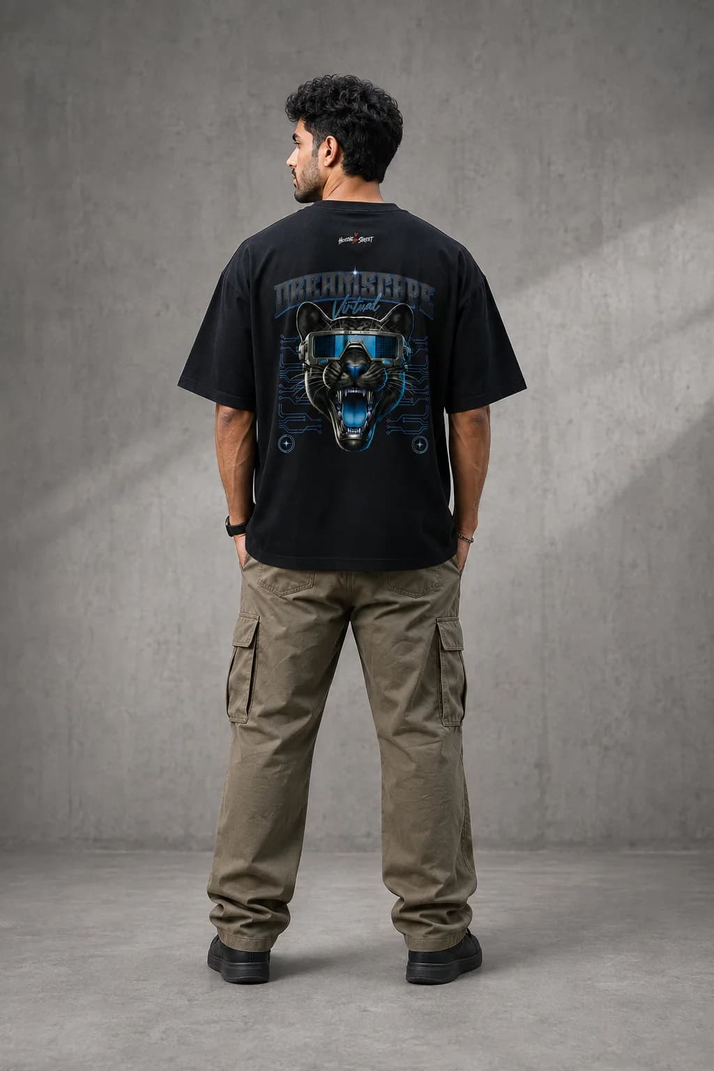 VIRTUAL DREAMSCAPE OVERSIZED: Back oversized model view